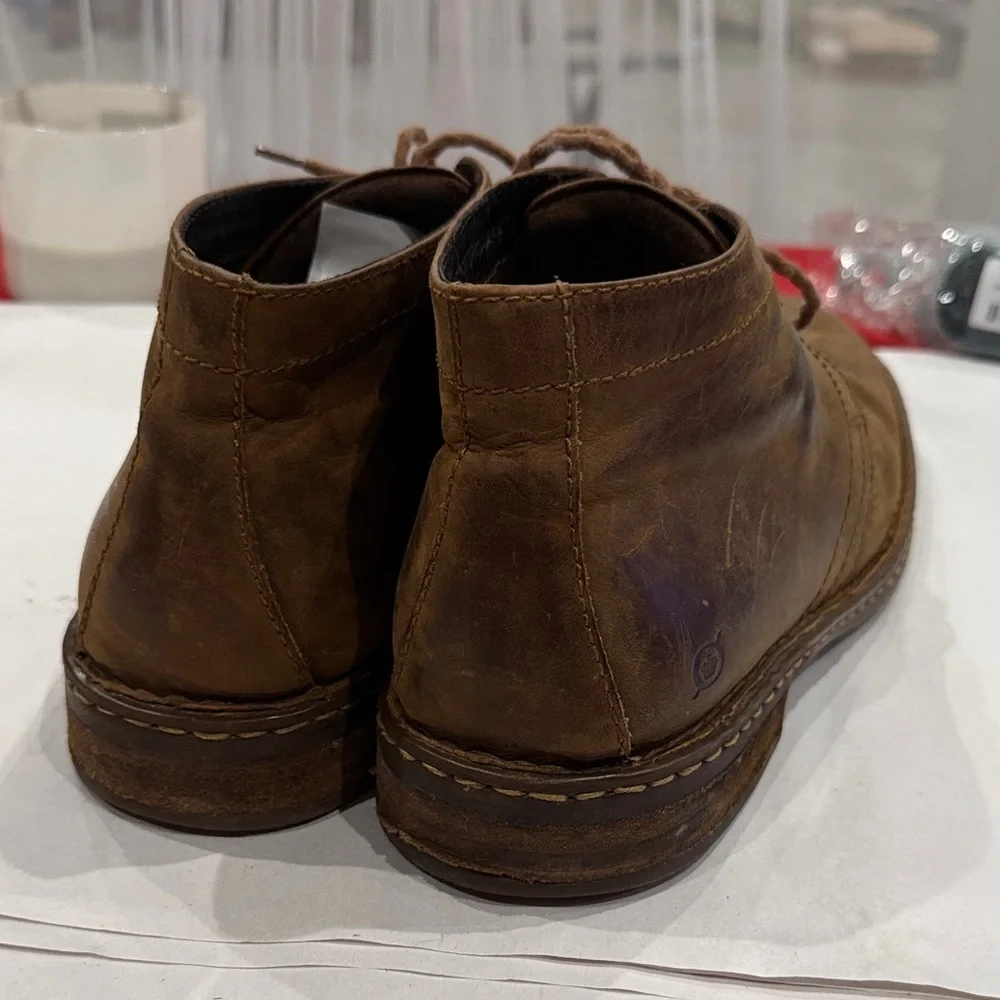 Born Men's Tan Leather Chukka Boots